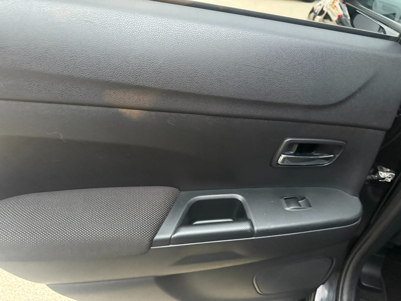 Mitsubishi Outlander Sport 2WD 4dr CVT SE 2011