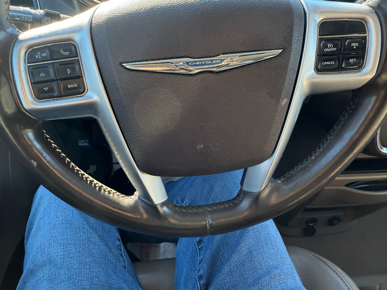 Chrysler Town & Country 4dr Wgn Touring 2013