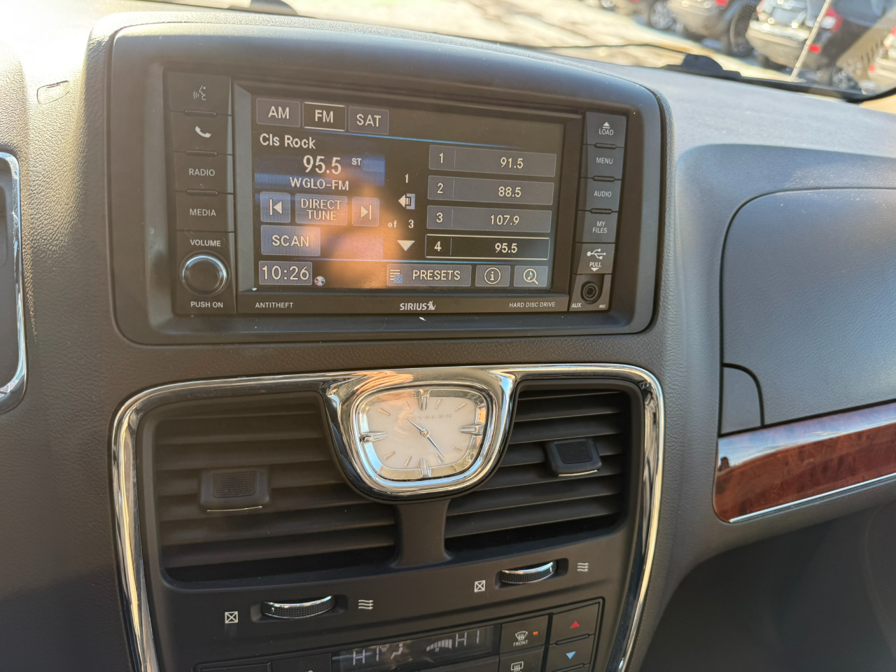 Chrysler Town & Country 4dr Wgn Touring 2013