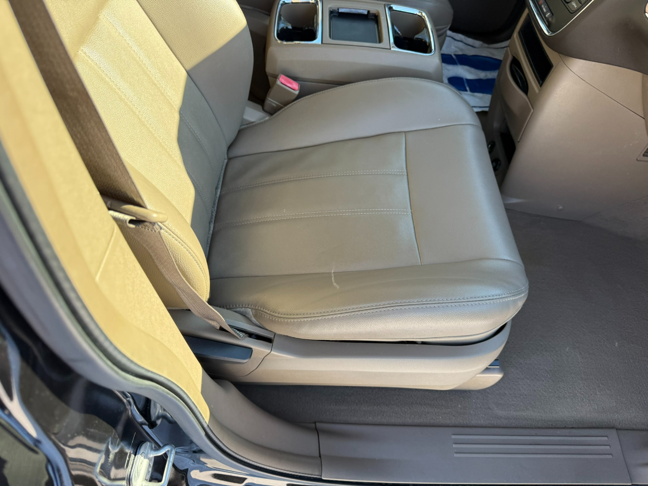 Chrysler Town & Country 4dr Wgn Touring 2013