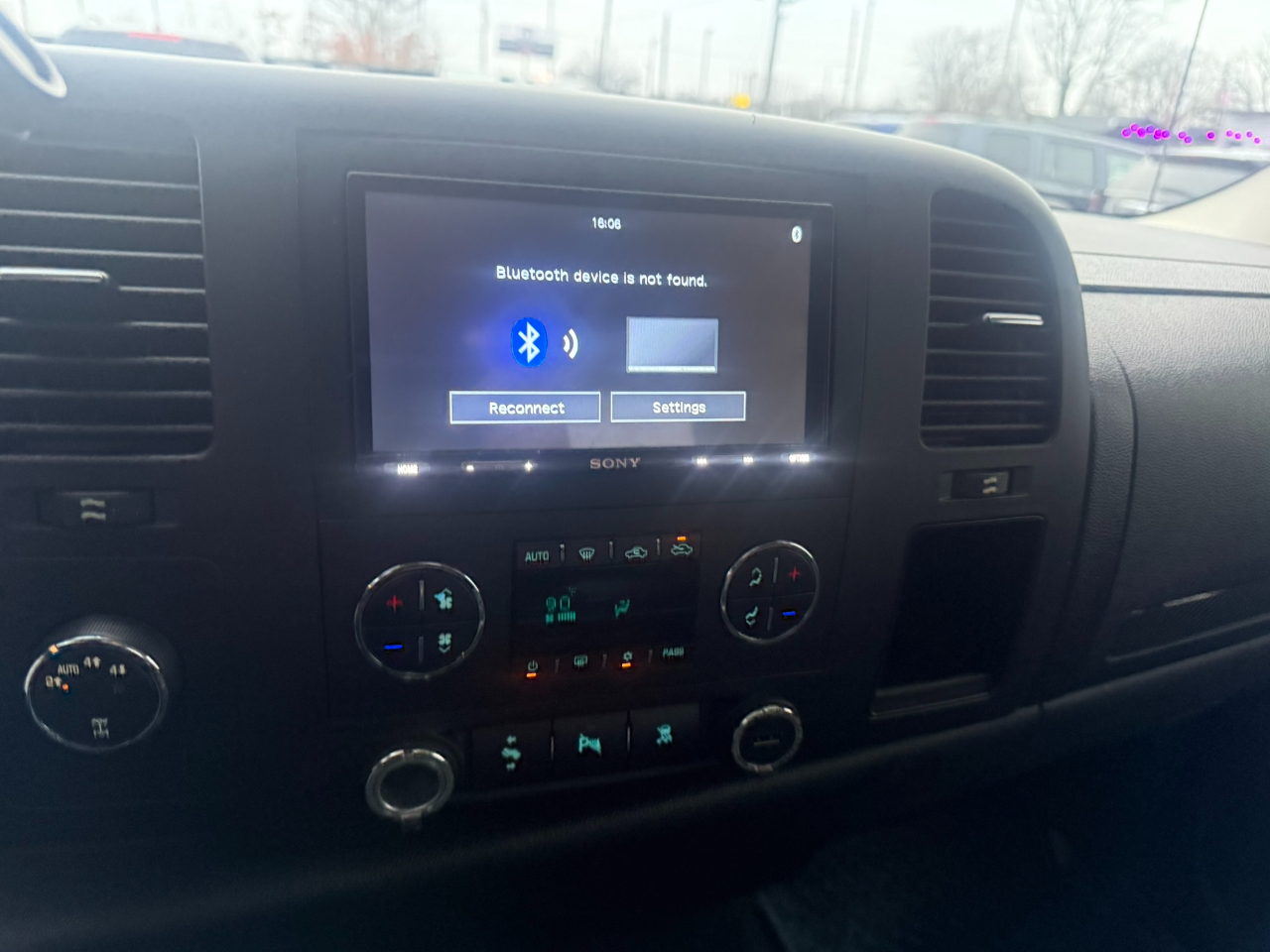 Chevrolet Silverado 1500 4WD Crew Cab 143.5" LT 2010