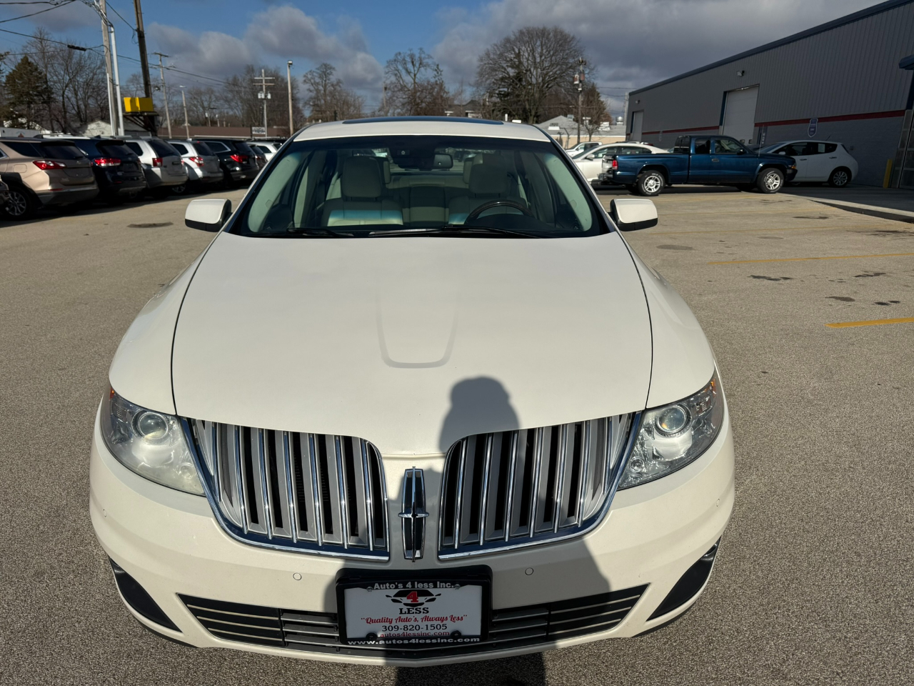 Lincoln MKS 4dr Sdn AWD 2009