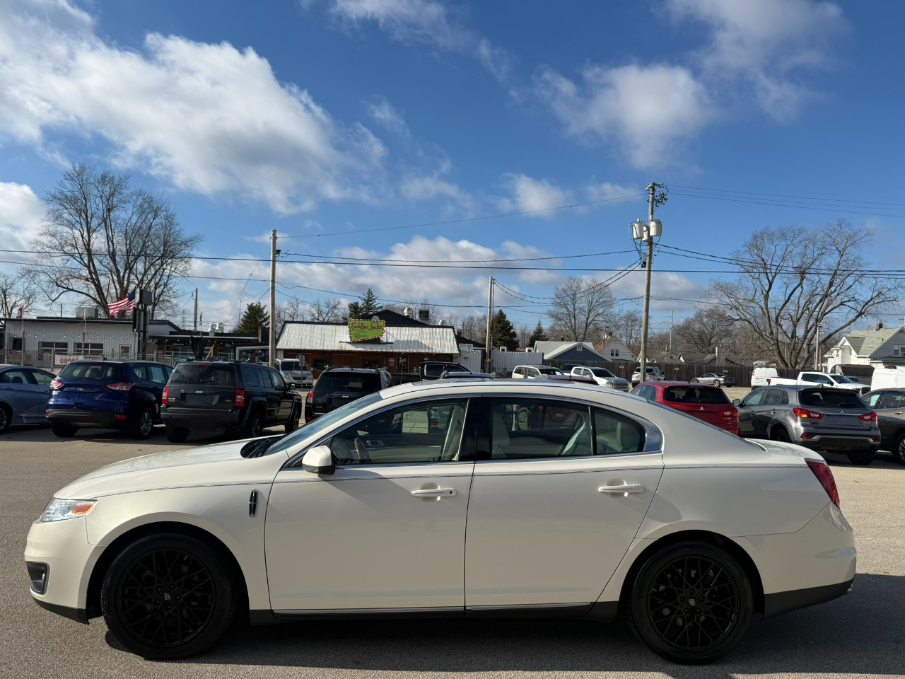 Lincoln MKS 4dr Sdn AWD 2009