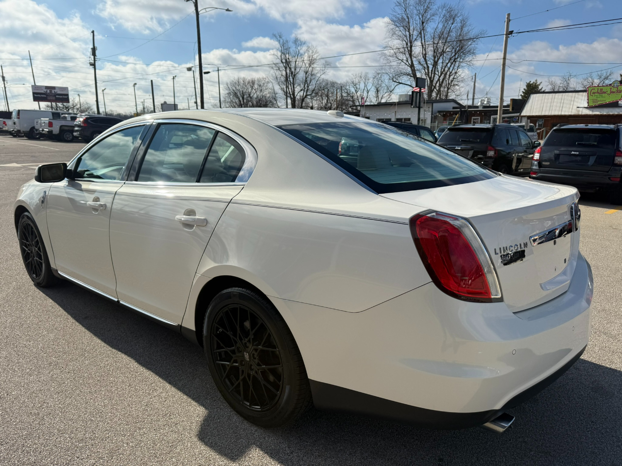 Lincoln MKS 4dr Sdn AWD 2009