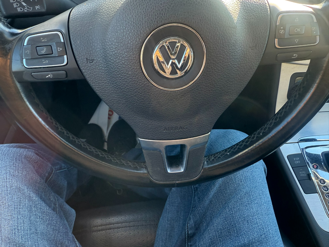 Volkswagen CC 4dr Sdn Lux 2011