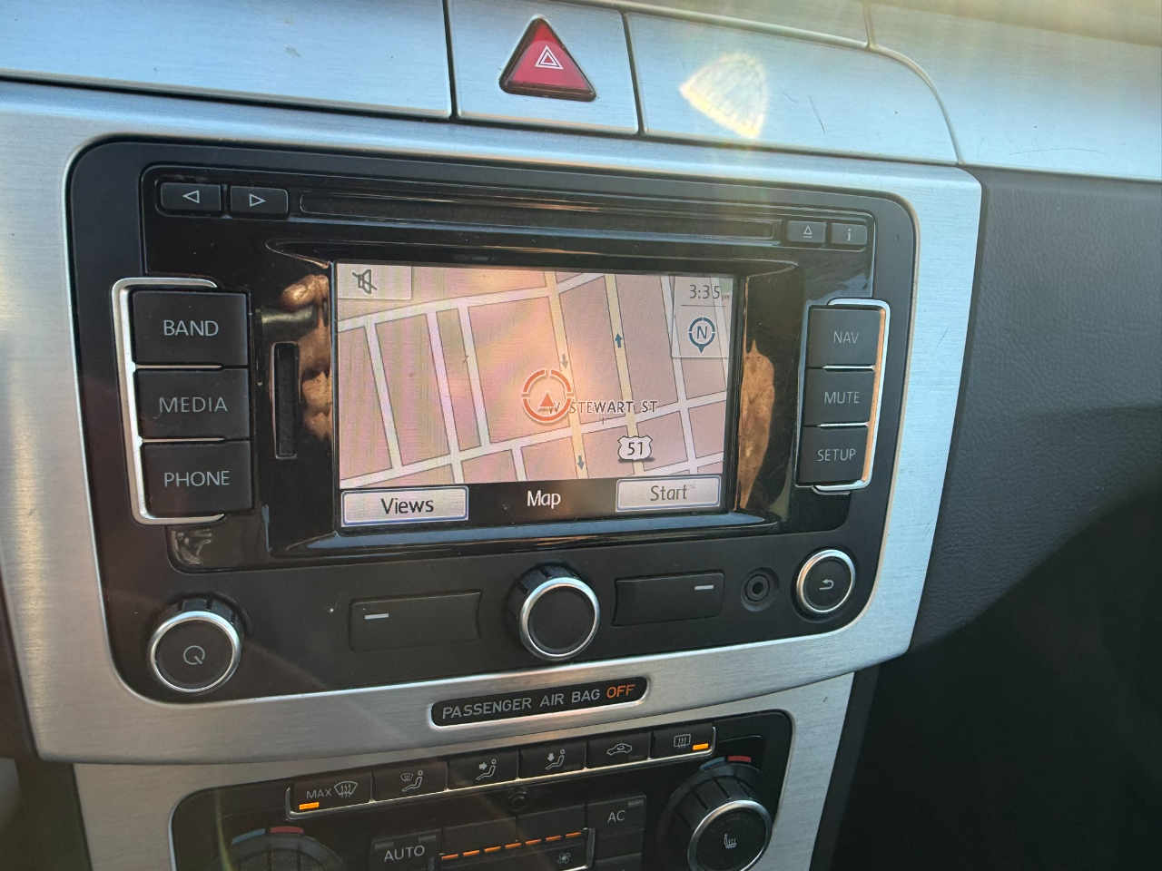 Volkswagen CC 4dr Sdn Lux 2011