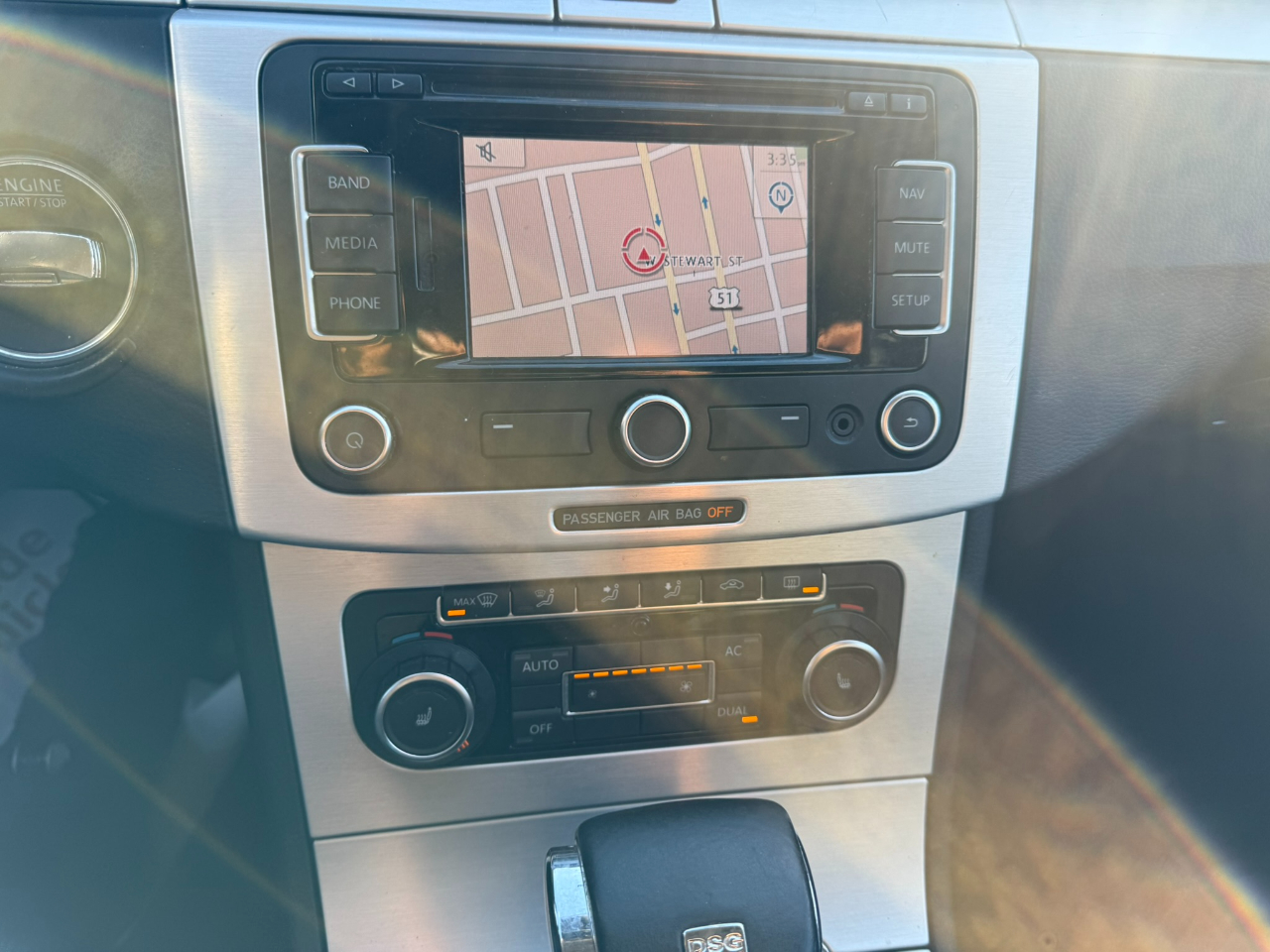 Volkswagen CC 4dr Sdn Lux 2011