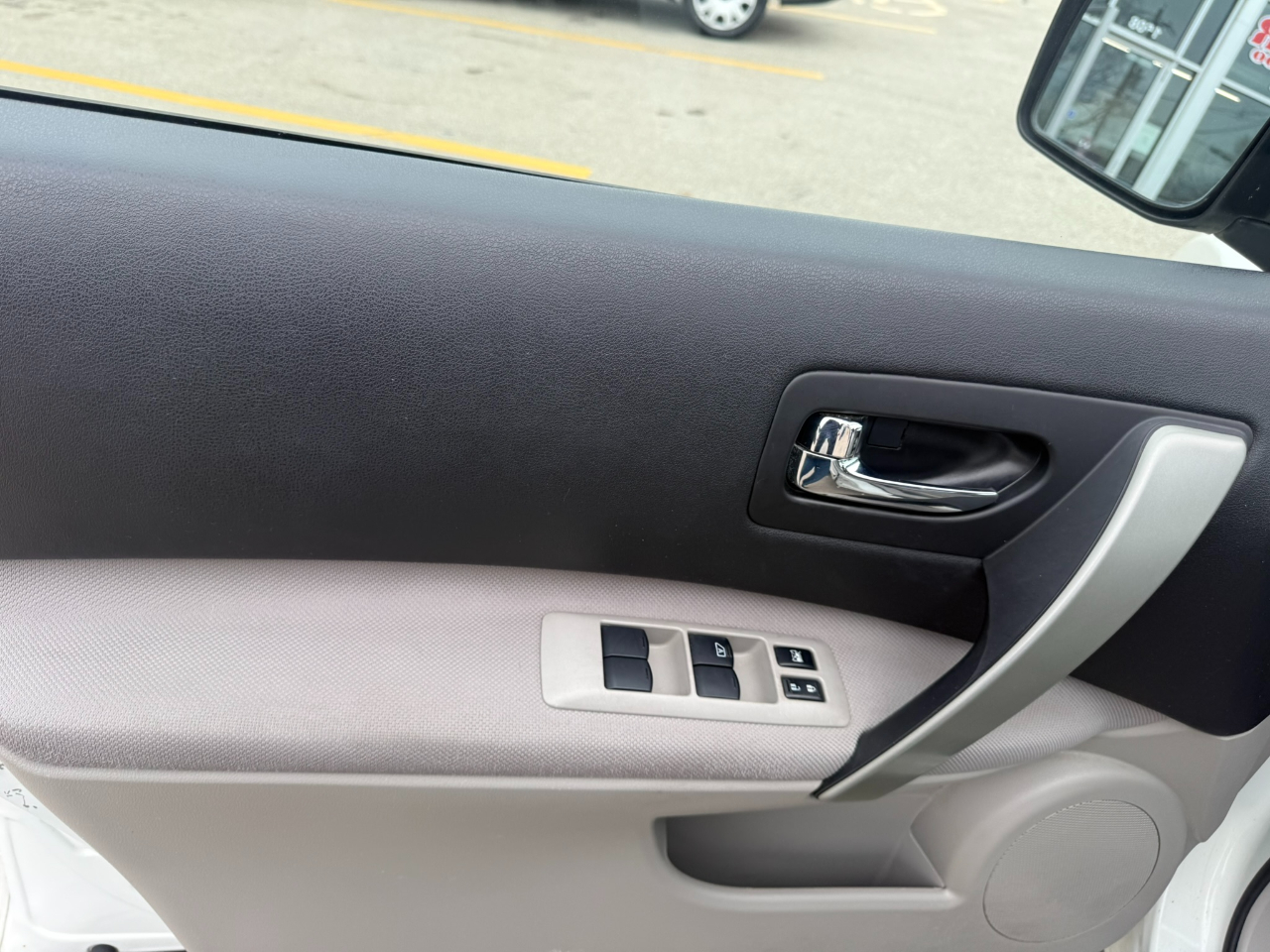 Nissan Rogue AWD 4dr SV 2012