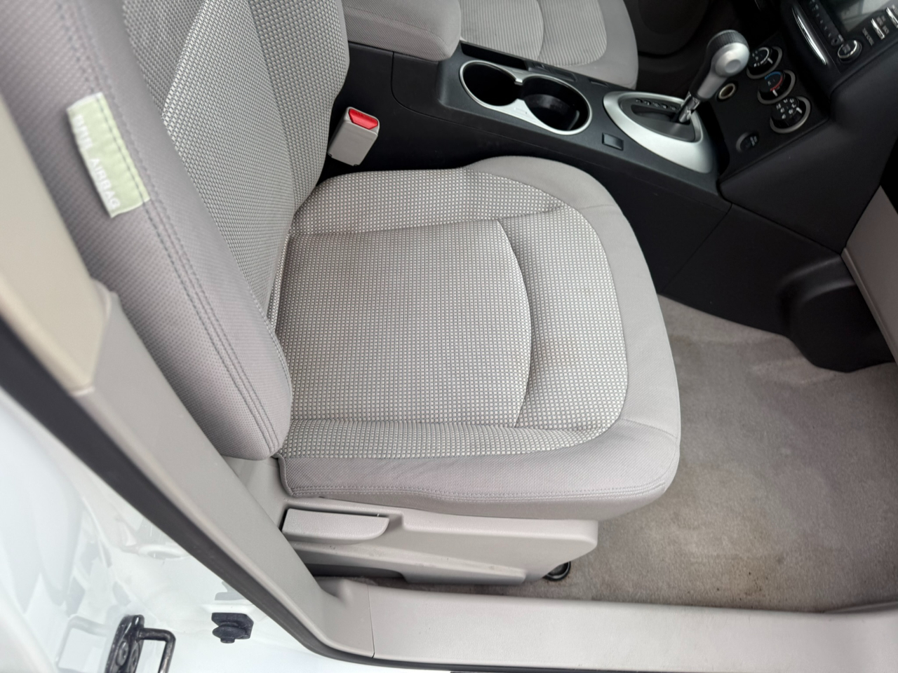 Nissan Rogue AWD 4dr SV 2012