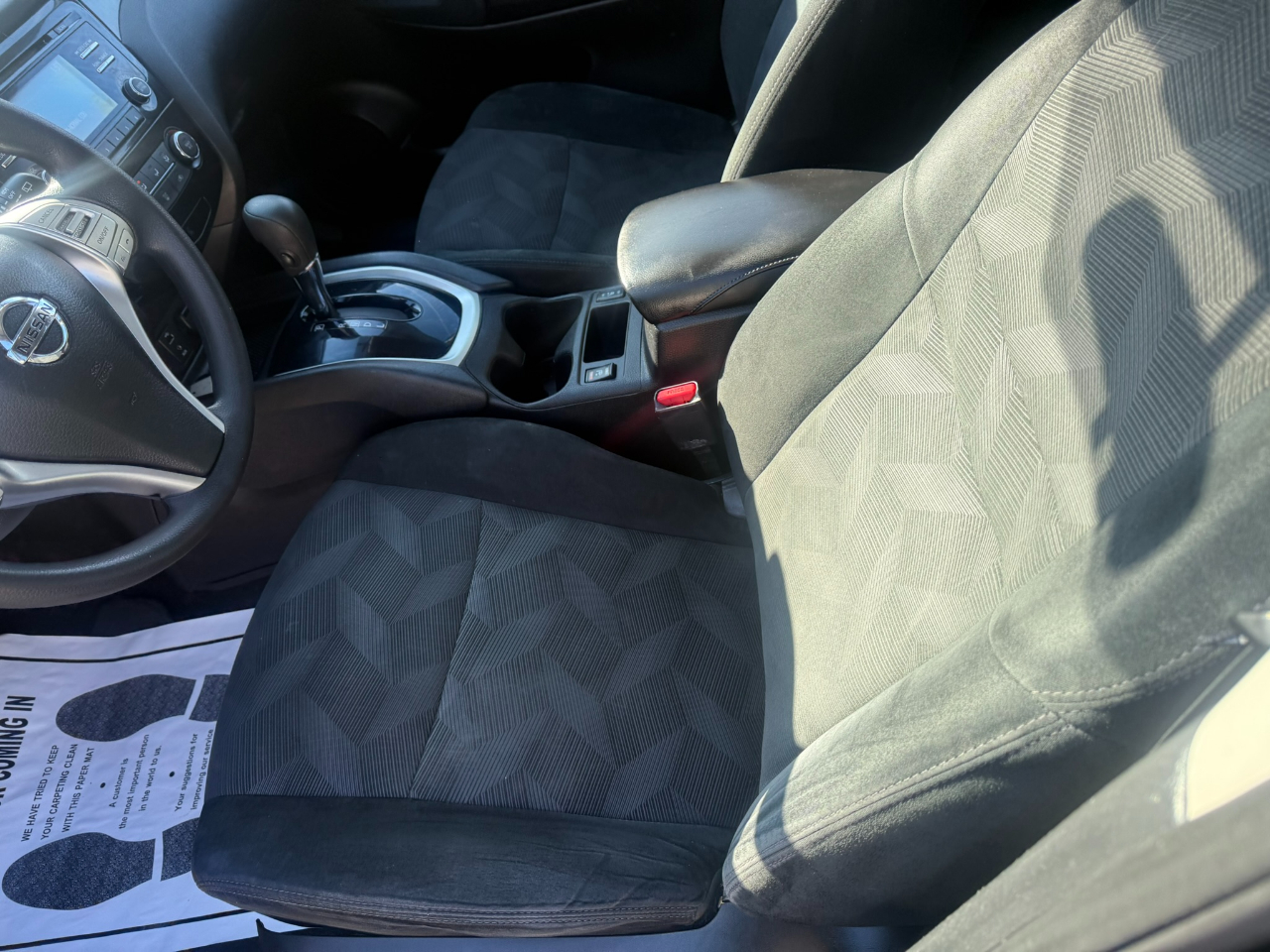 Nissan Rogue FWD 4dr SV 2016