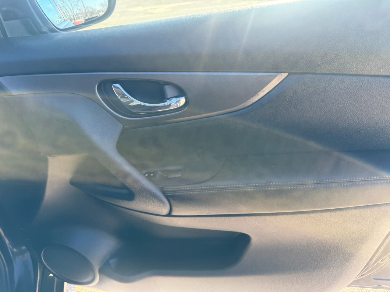 Nissan Rogue FWD 4dr SV 2016