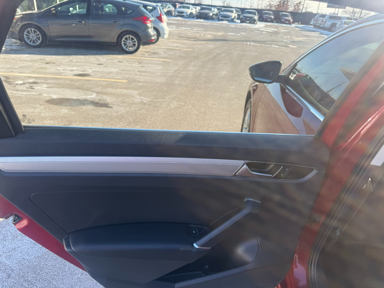 Volkswagen Passat 4dr Sdn 1.8T Auto S 2016