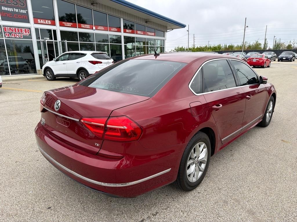 Volkswagen Passat 4dr Sdn 1.8T Auto S 2016