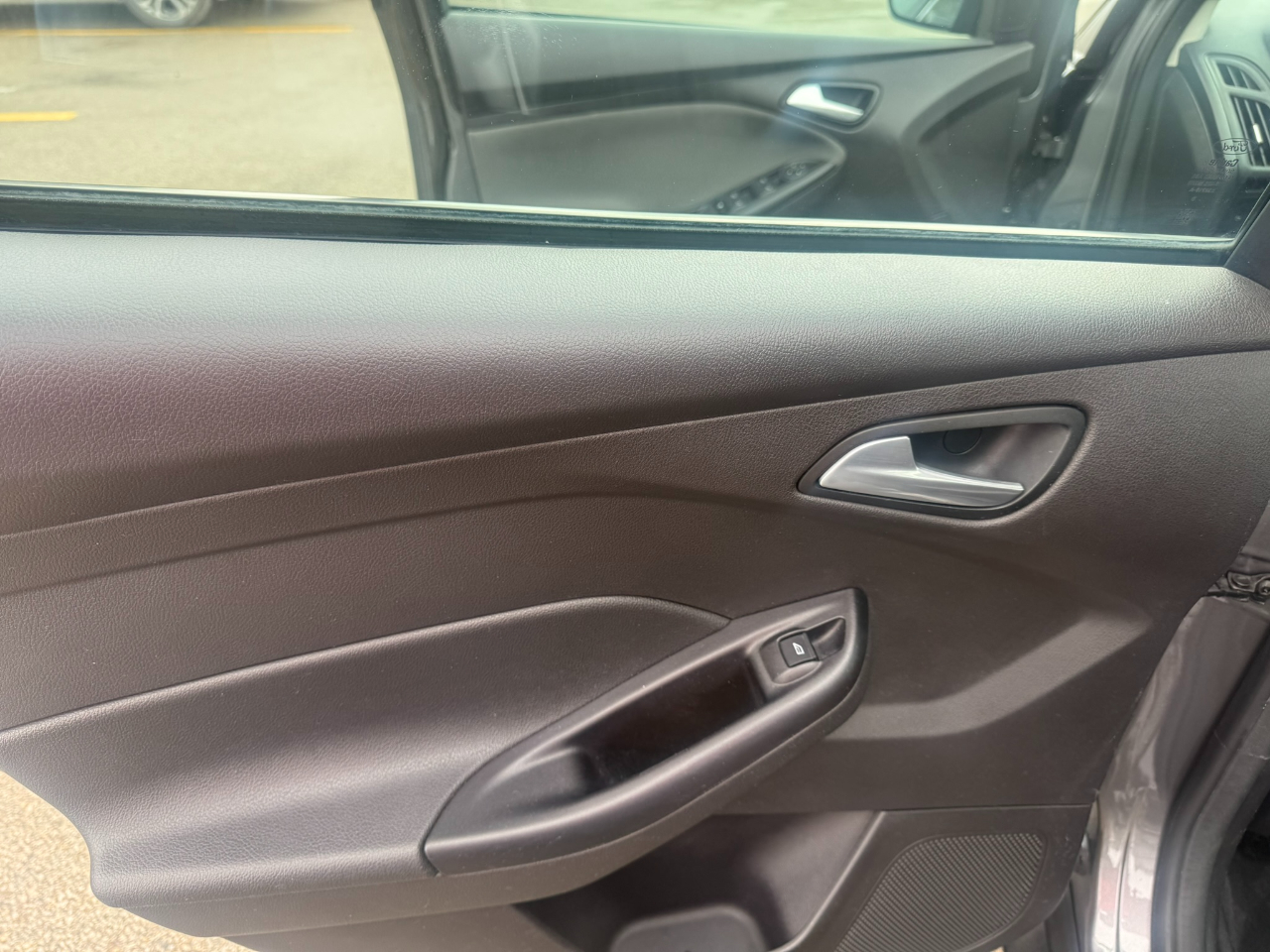 Ford Focus 4dr Sdn SE 2014