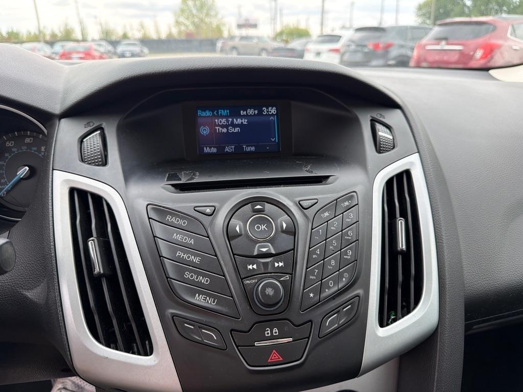 Ford Focus 4dr Sdn SE 2014
