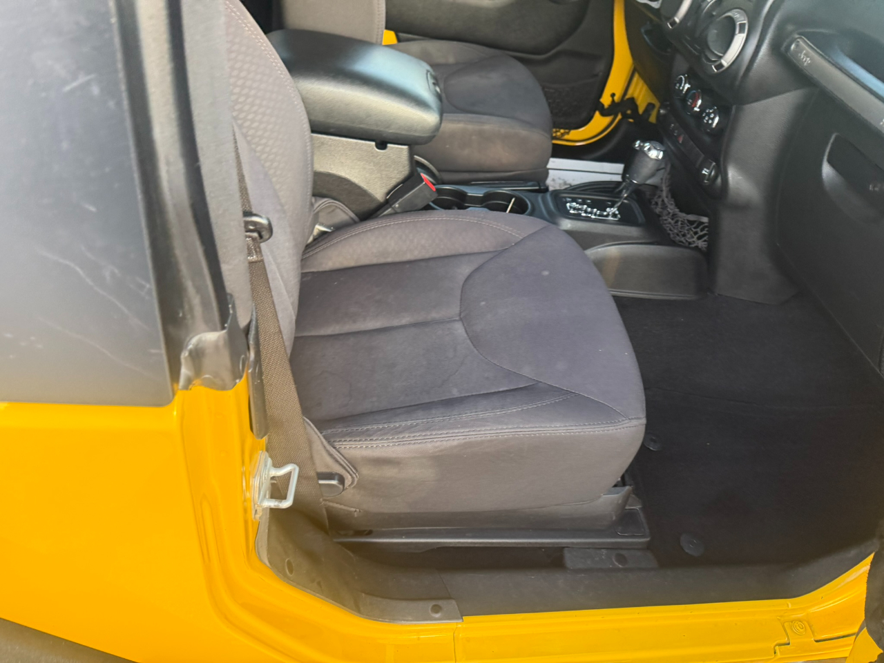 Jeep Wrangler 4WD 2dr Sport 2015