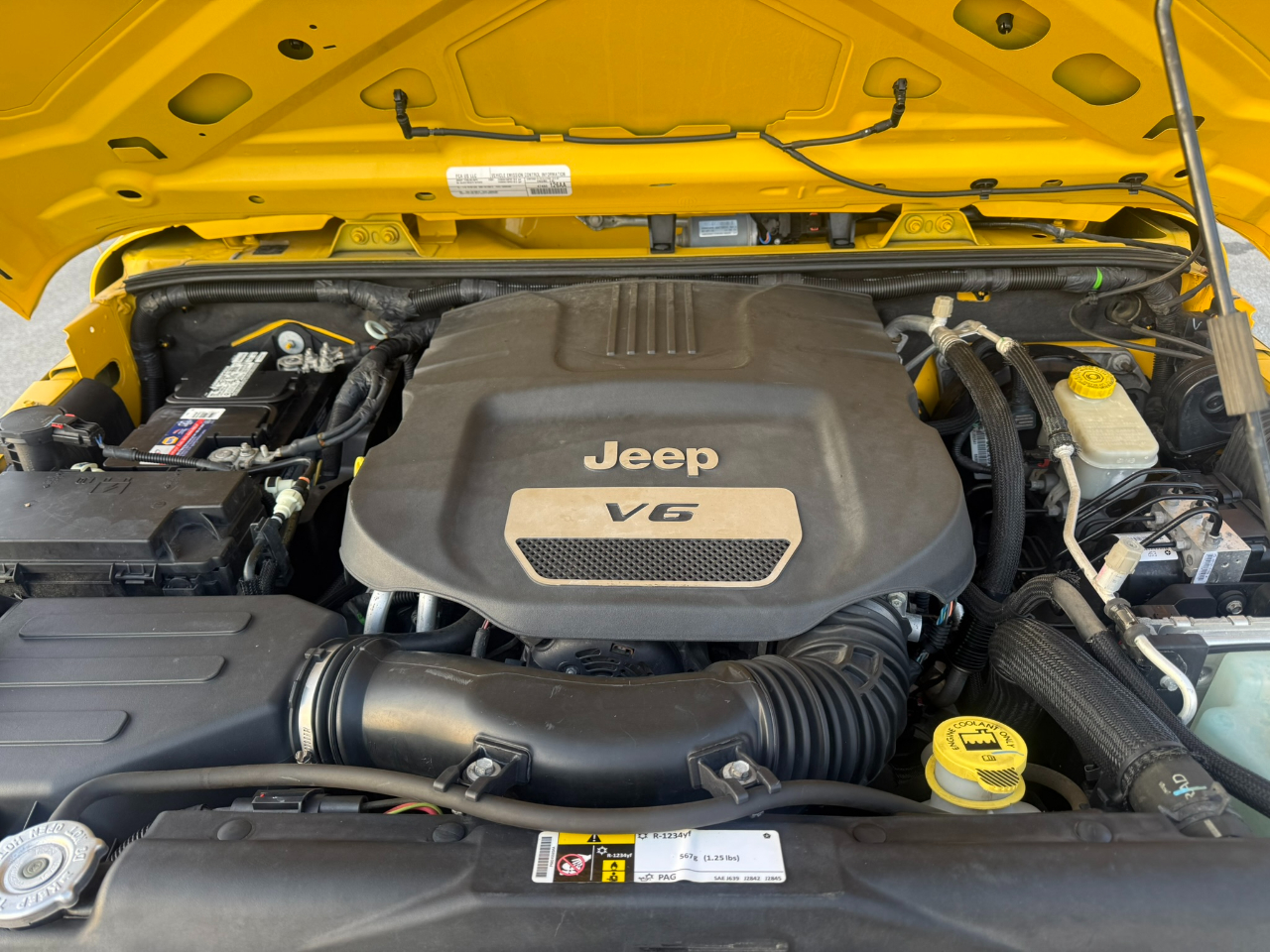 Jeep Wrangler 4WD 2dr Sport 2015