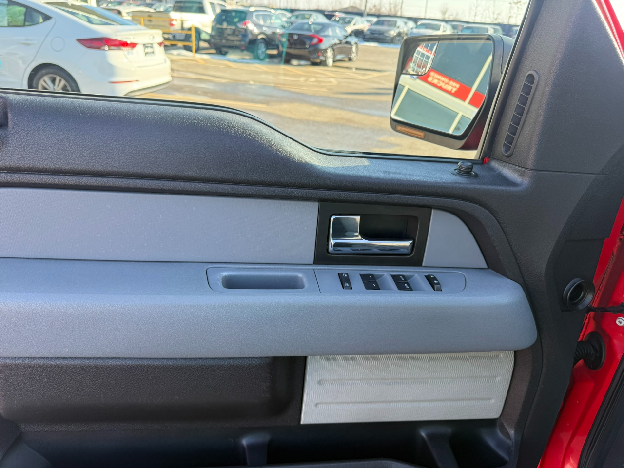 Ford F-150 2WD SuperCab 145" XLT 2012