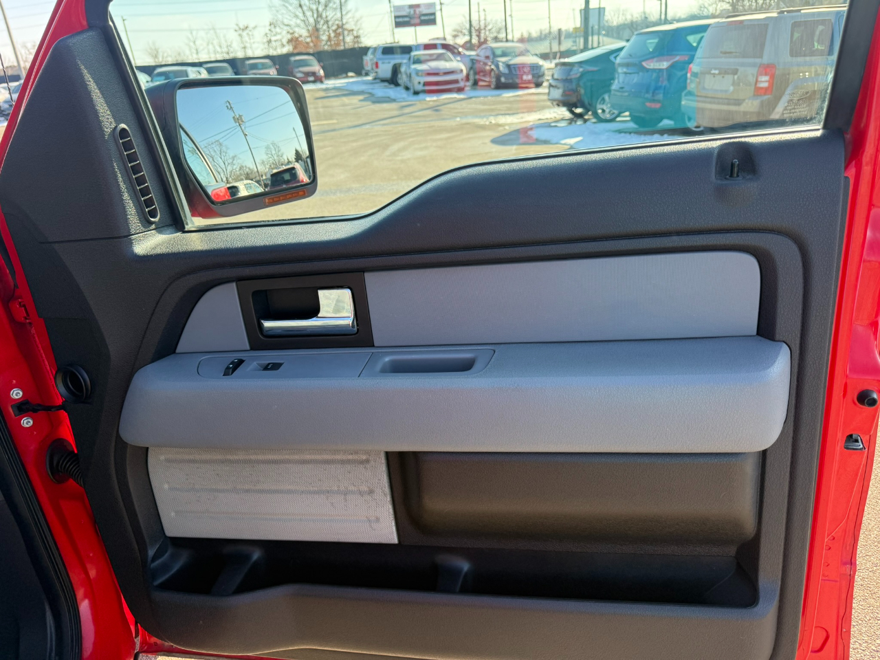 Ford F-150 2WD SuperCab 145" XLT 2012