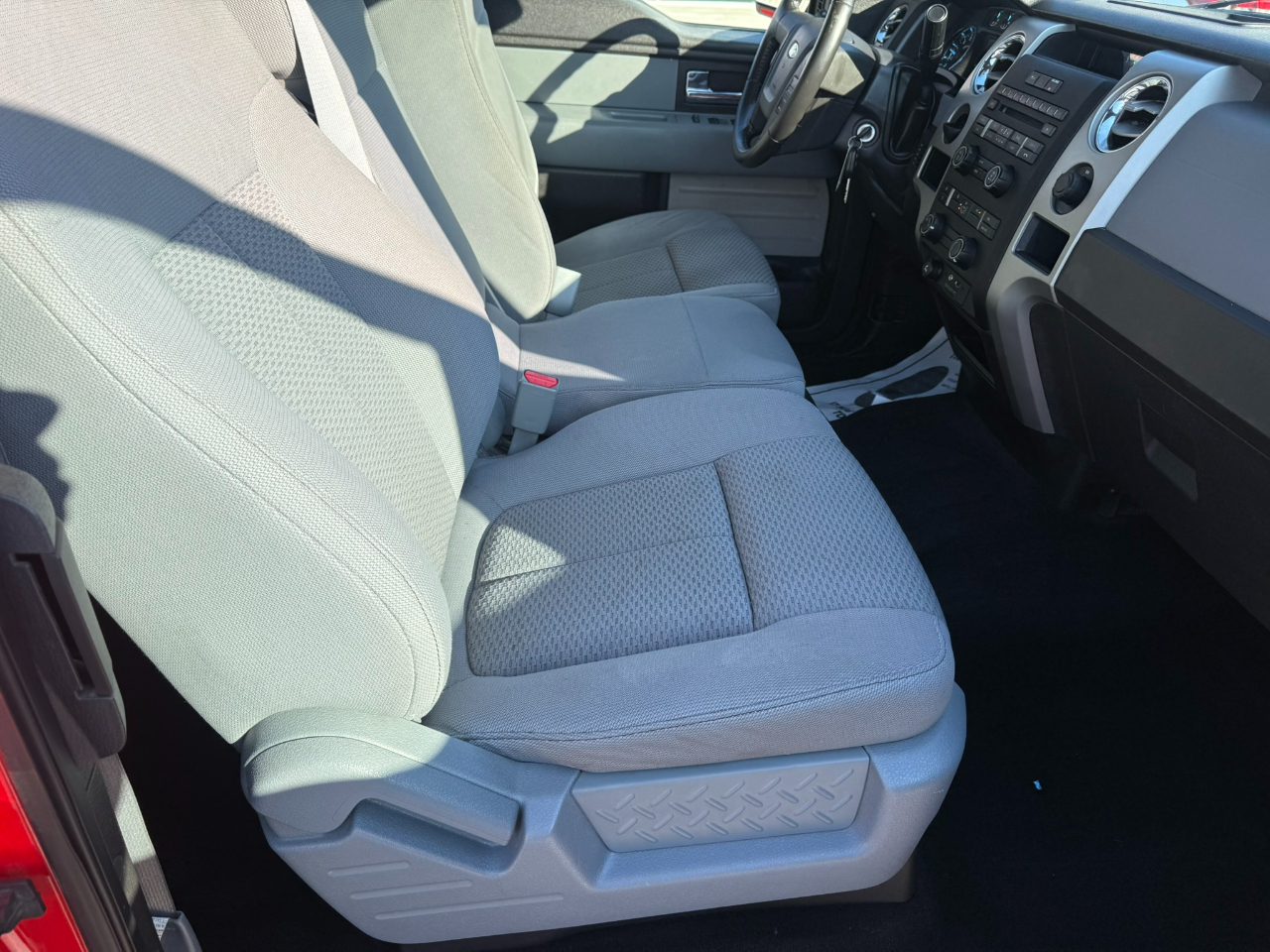 Ford F-150 2WD SuperCab 145" XLT 2012