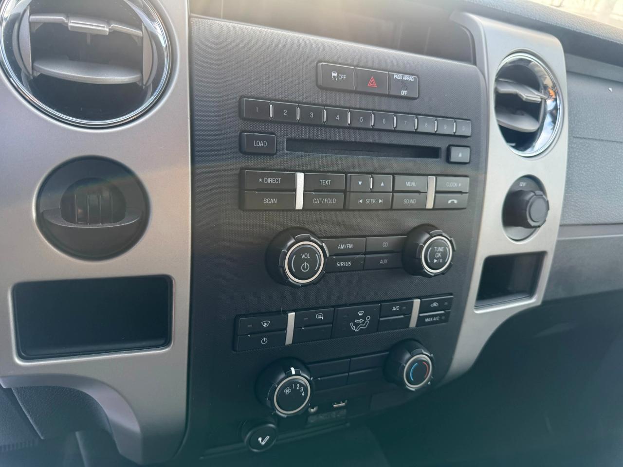 Ford F-150 2WD SuperCab 145" XLT 2012