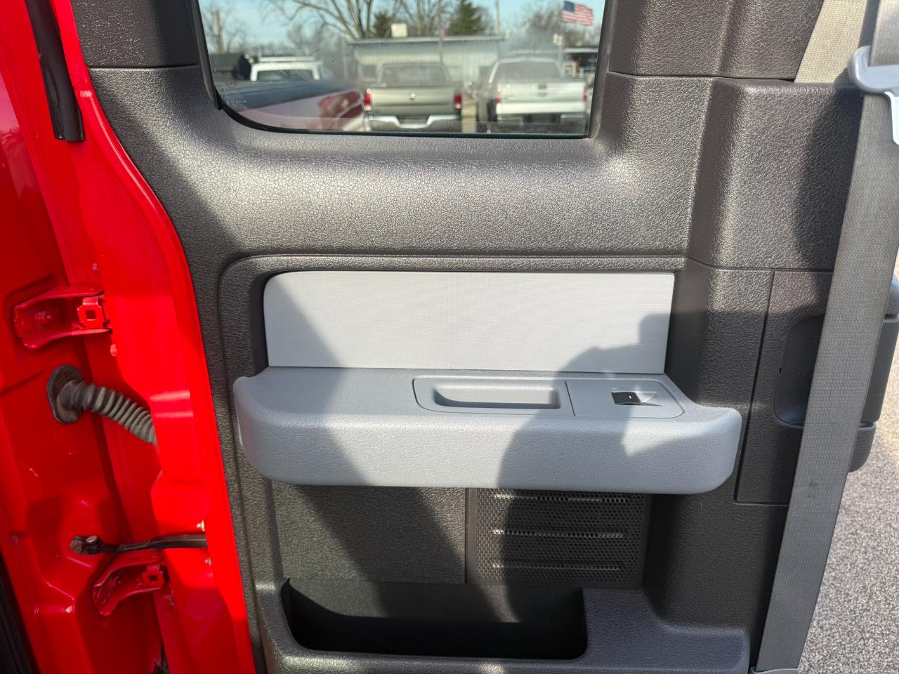 Ford F-150 2WD SuperCab 145" XLT 2012