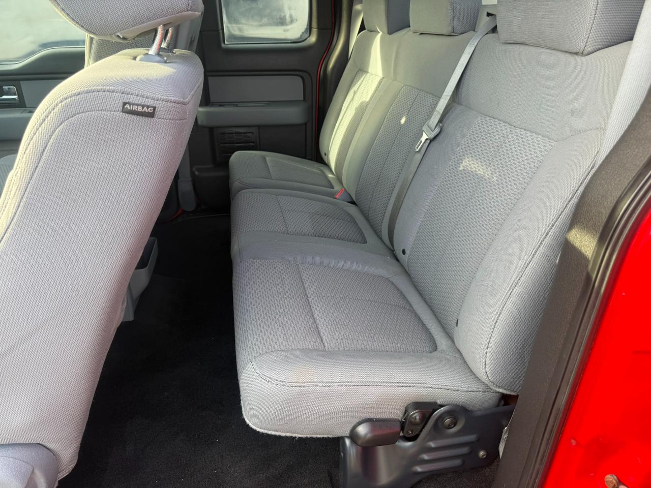 Ford F-150 2WD SuperCab 145" XLT 2012