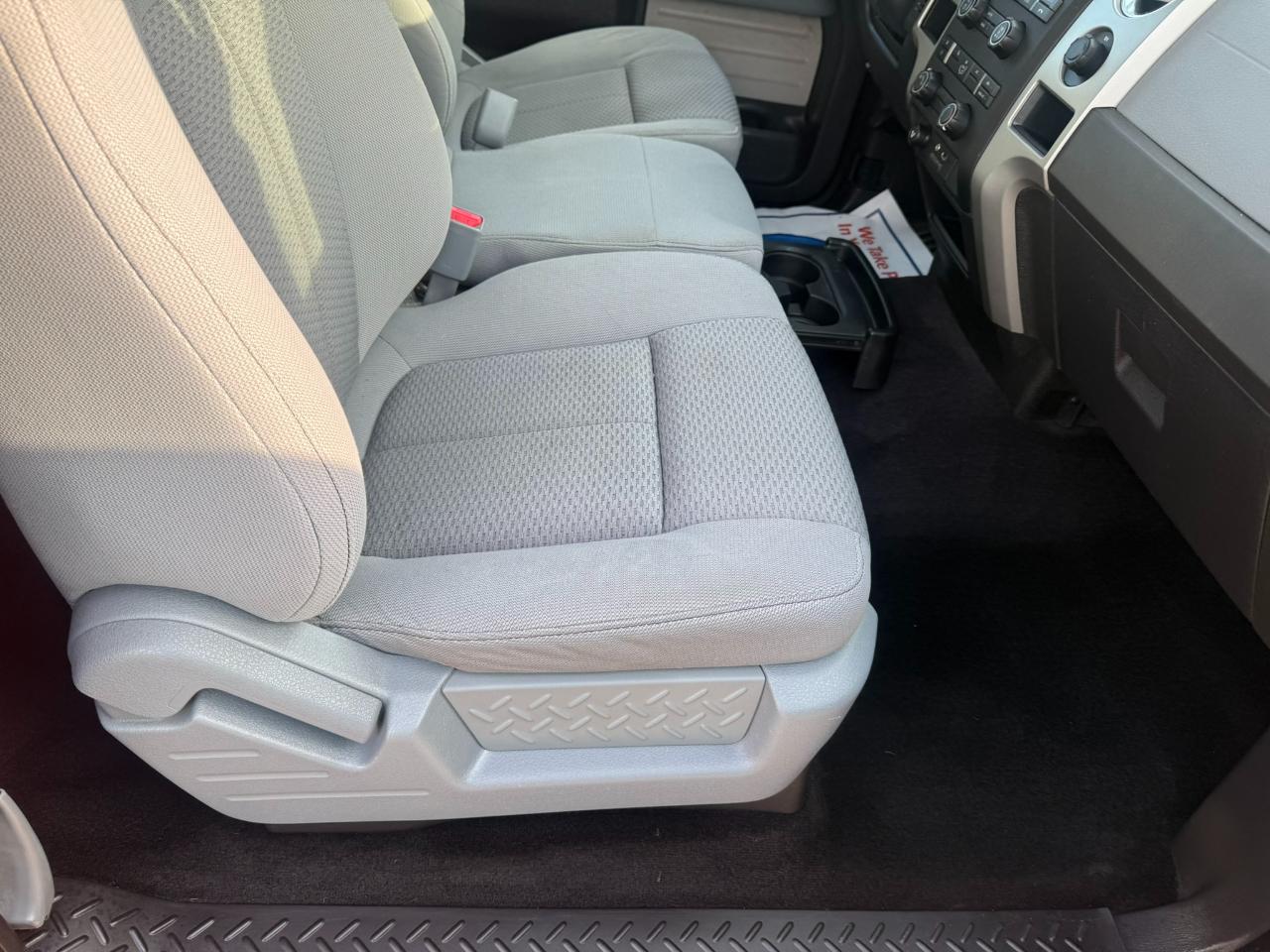 Ford F-150 2WD SuperCab 145" XLT 2012