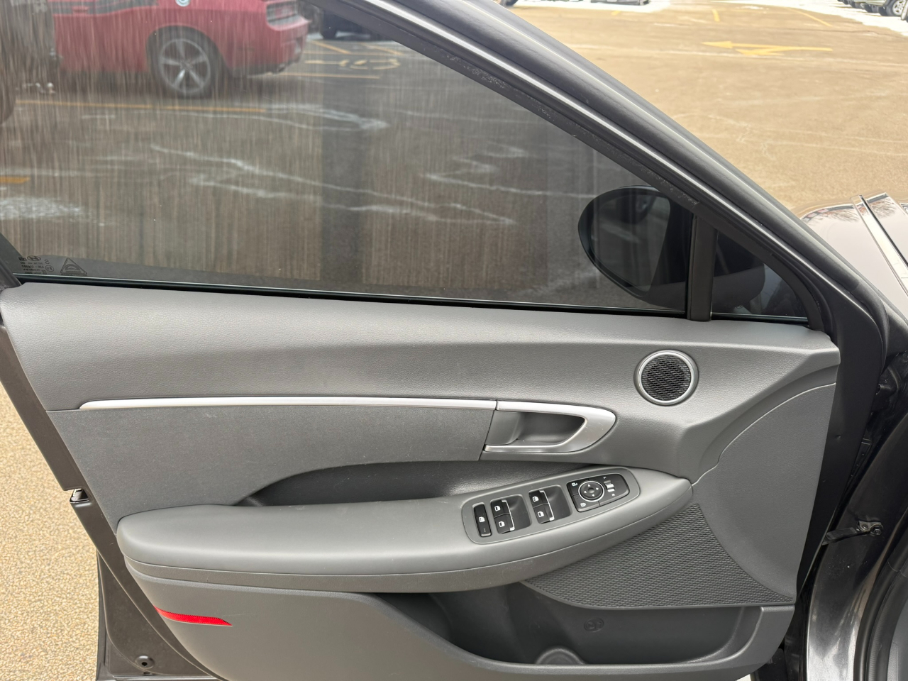 Hyundai Sonata SE 2.5L 2021