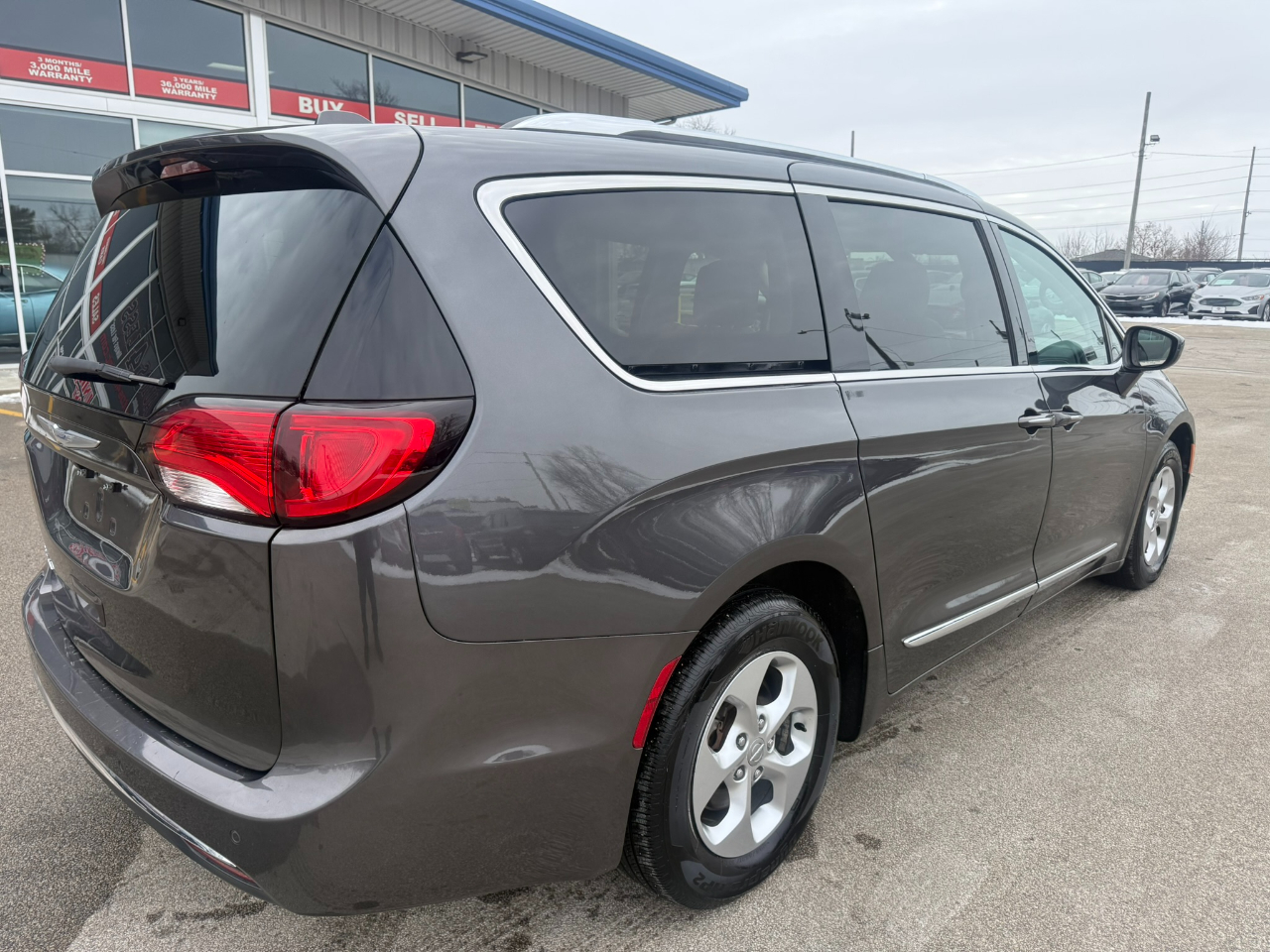 Chrysler Pacifica Touring-L Plus FWD 2017