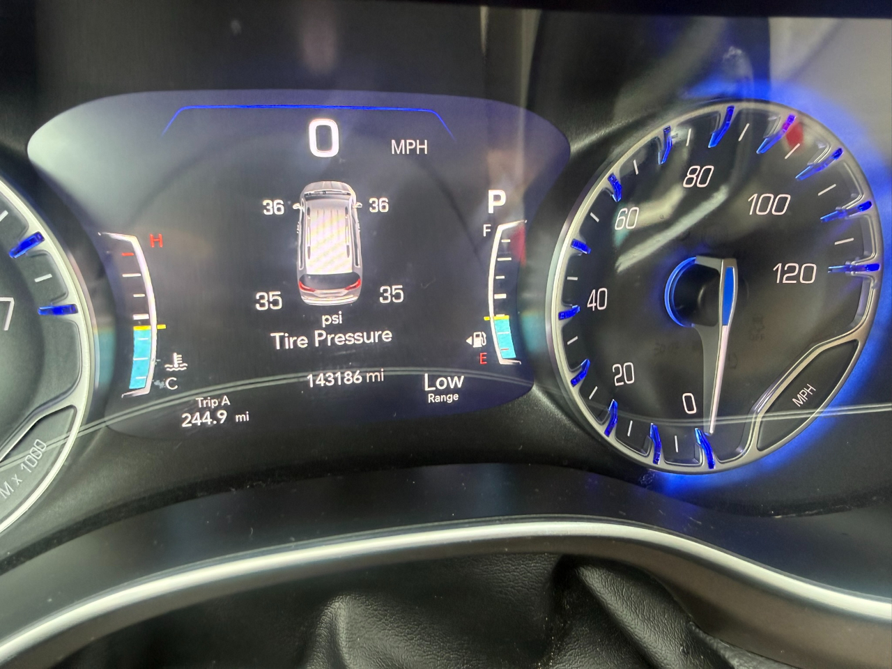 Chrysler Pacifica Touring-L Plus FWD 2017