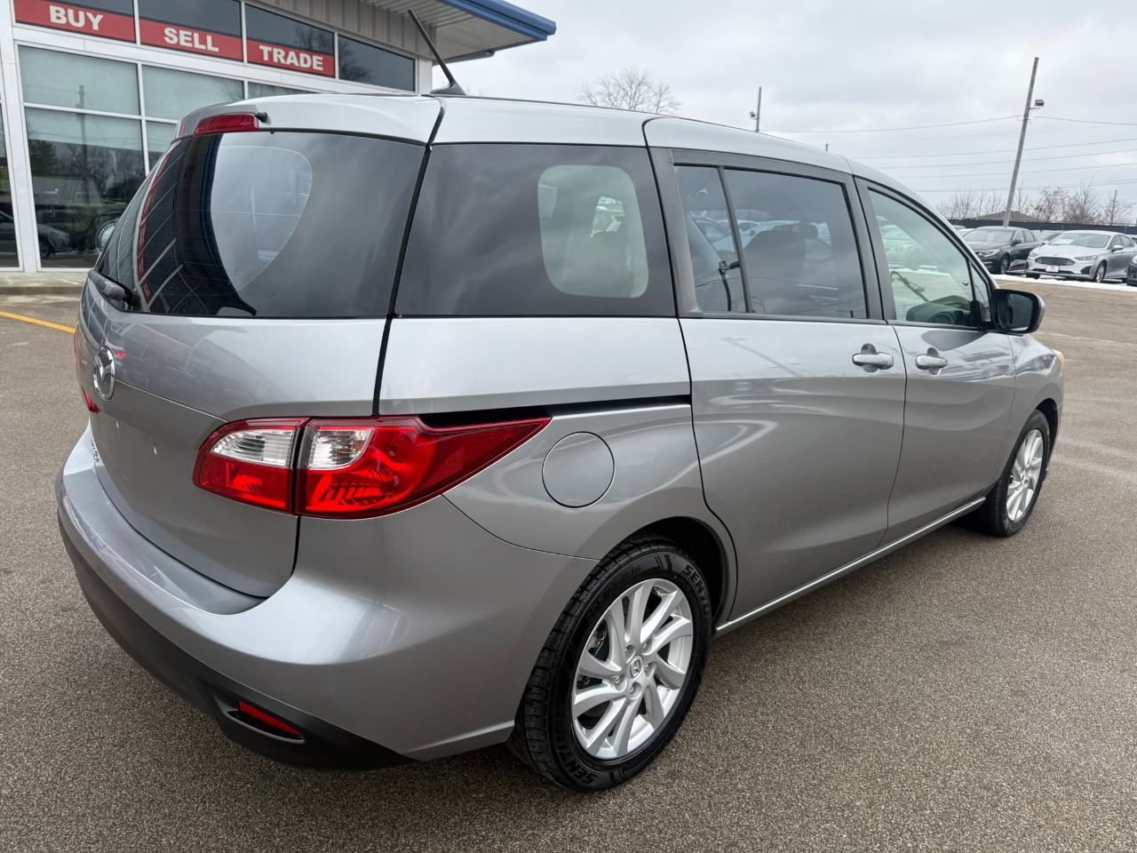 Mazda MAZDA5 4dr Wgn Auto Sport 2012