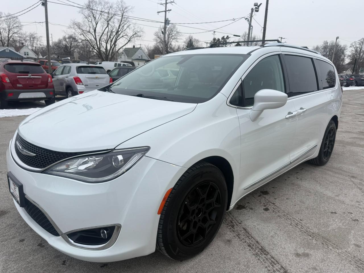 Chrysler Pacifica Touring L FWD 2018