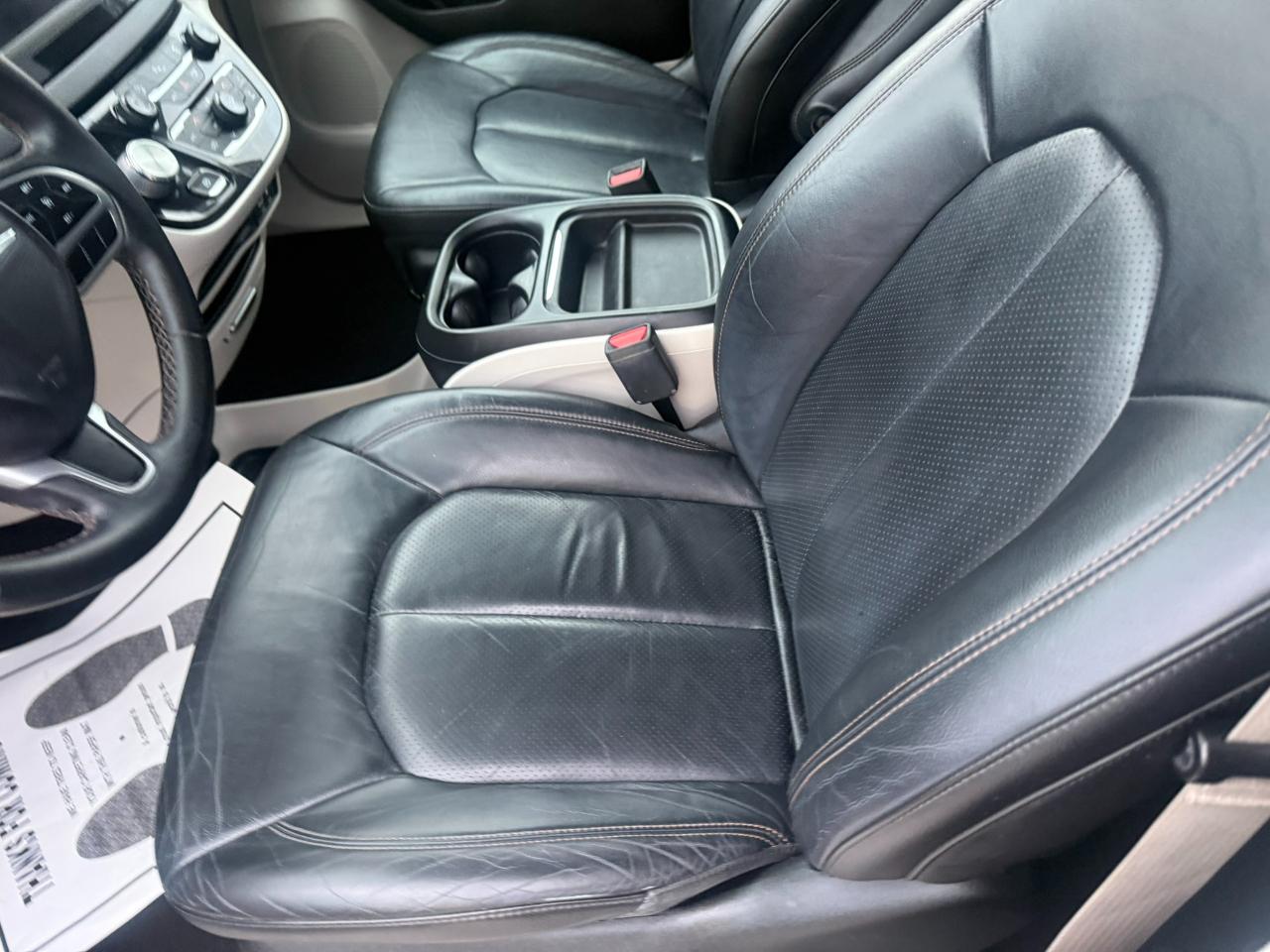 Chrysler Pacifica Touring L FWD 2018