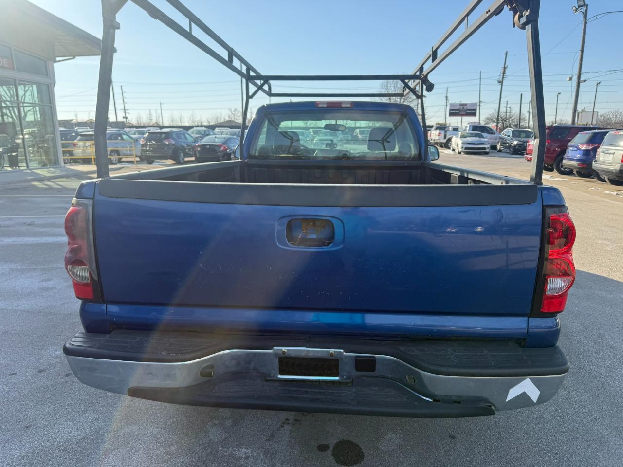 Chevrolet Silverado 1500 Reg Cab 133.0" WB 2WD Work Truck 2006