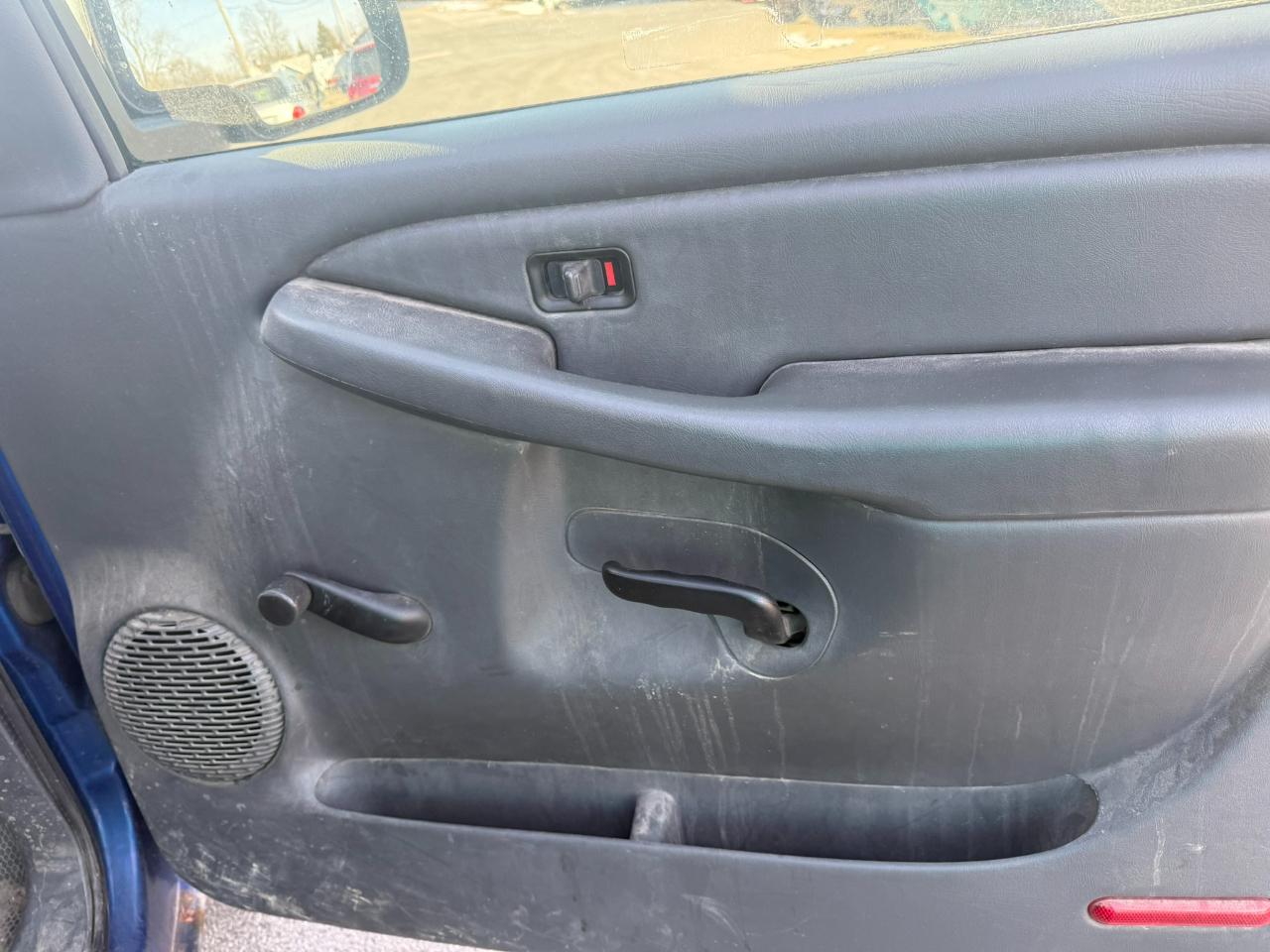 Chevrolet Silverado 1500 Reg Cab 133.0" WB 2WD Work Truck 2006