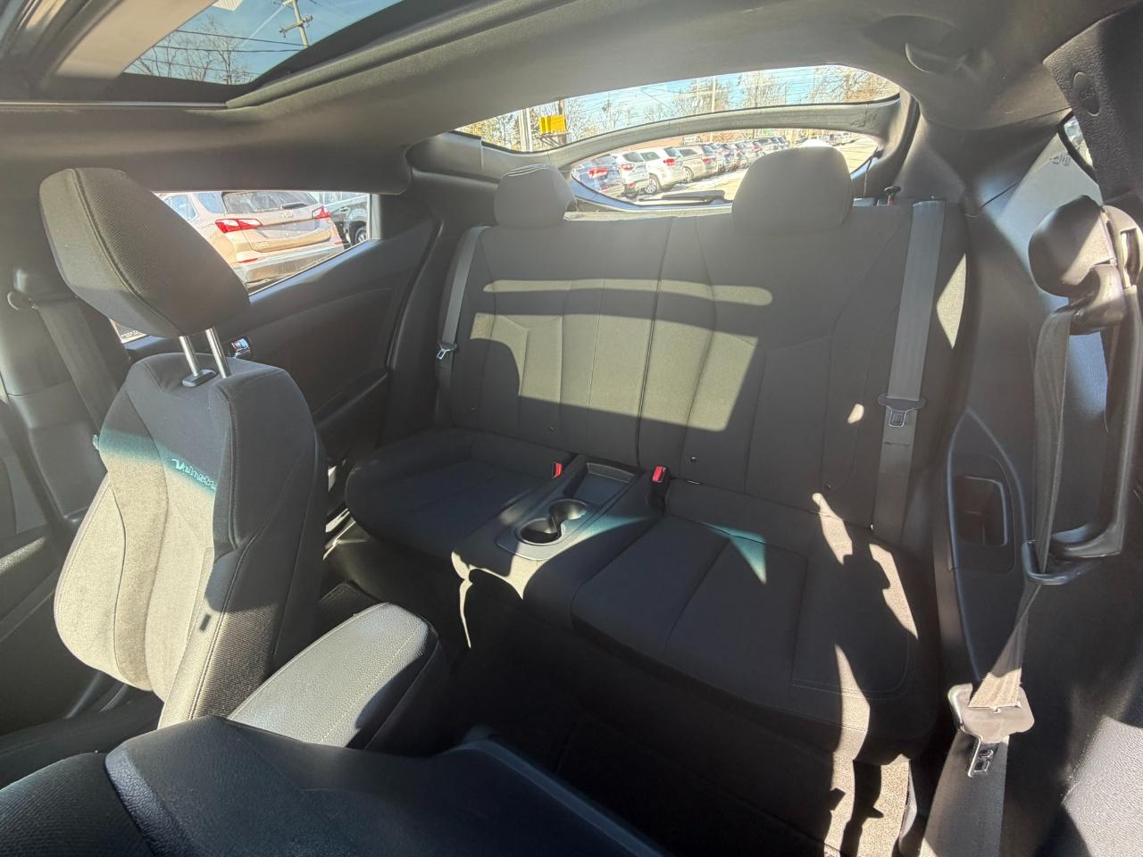 Hyundai Veloster Value Edition 3D Coupe 2017