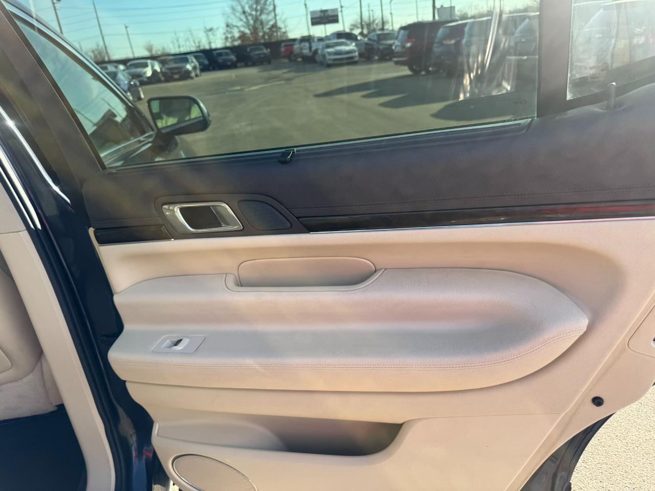 Lincoln MKT 4dr Wgn 3.5L AWD EcoBoost 2014