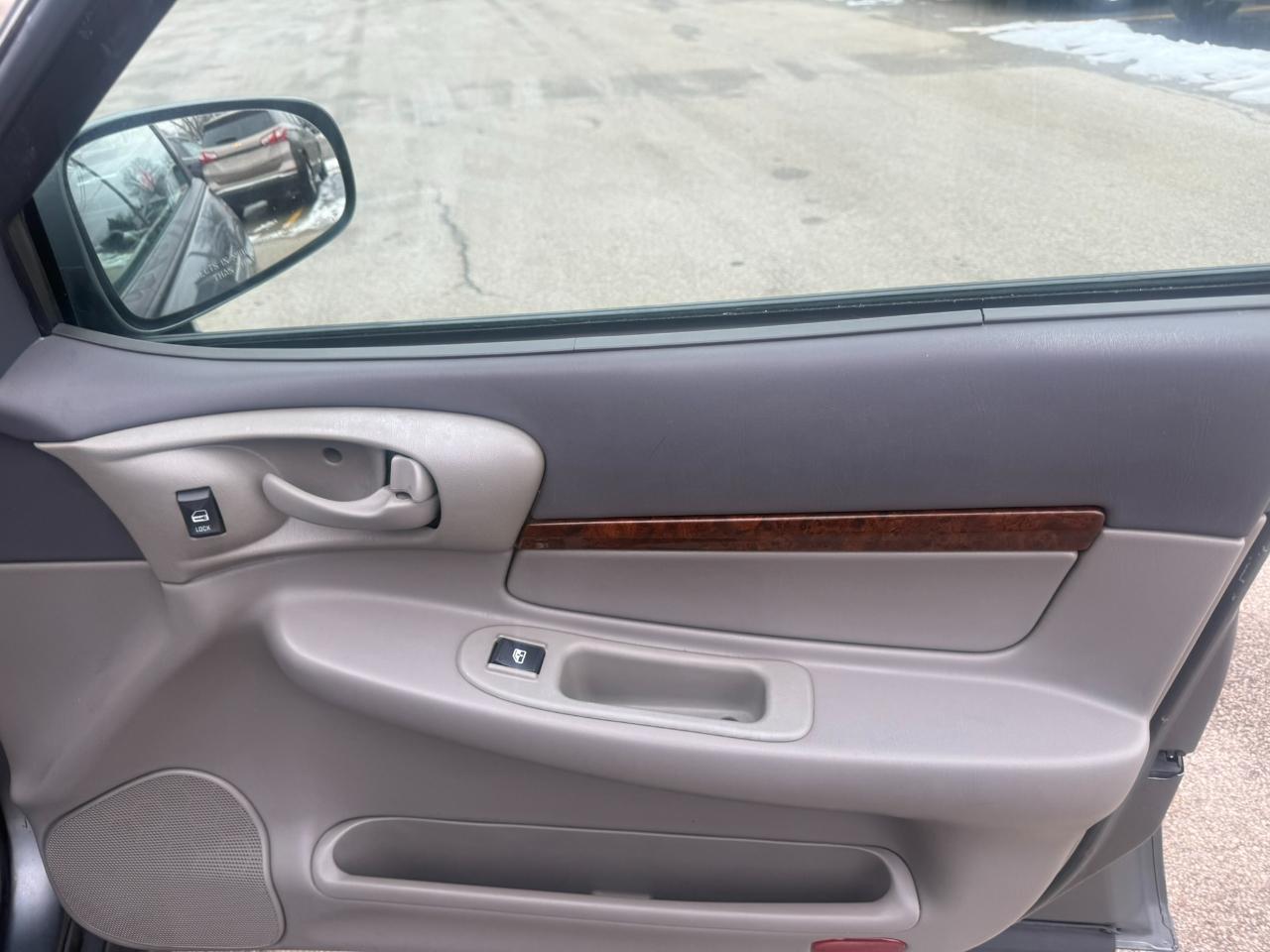 Chevrolet Impala 4dr Sdn LS 2004