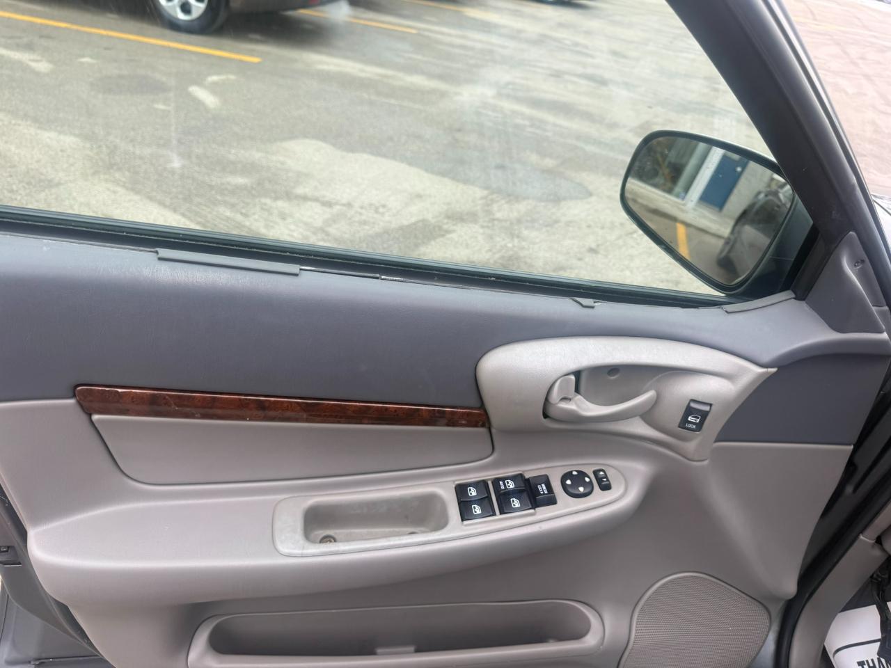 Chevrolet Impala 4dr Sdn LS 2004