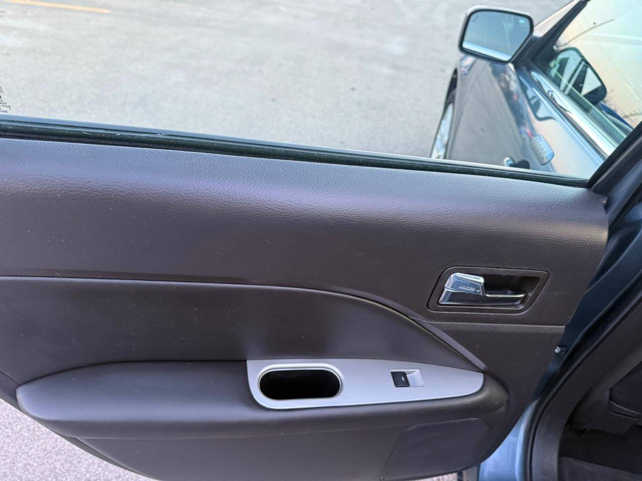 Ford Fusion 4dr Sdn SEL FWD 2011