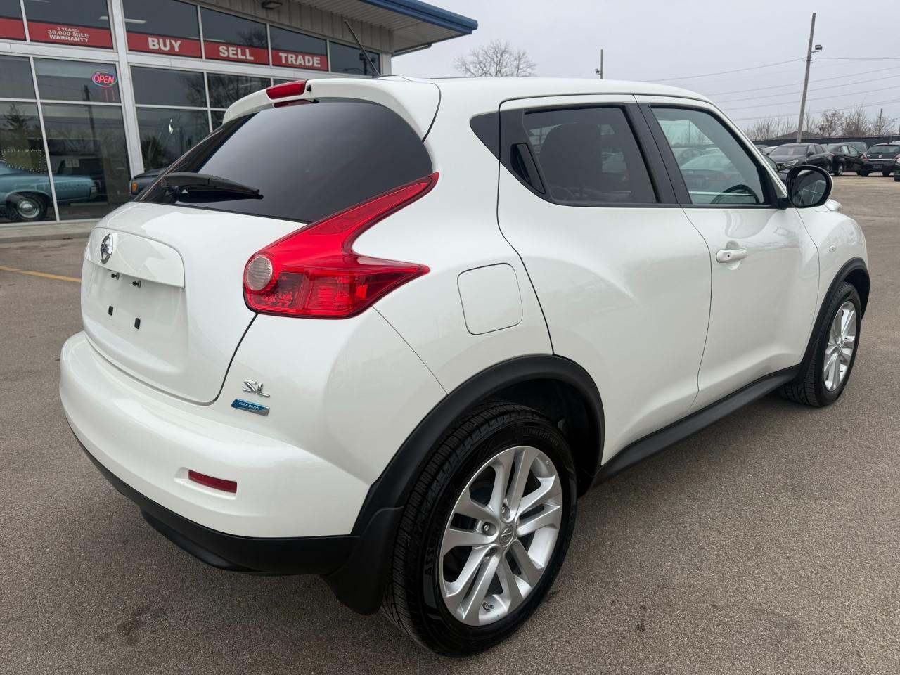 Nissan Juke 5dr Wgn CVT SL FWD 2014