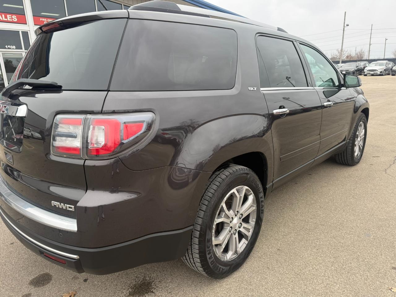 GMC Acadia AWD 4dr SLT w/SLT-1 2015