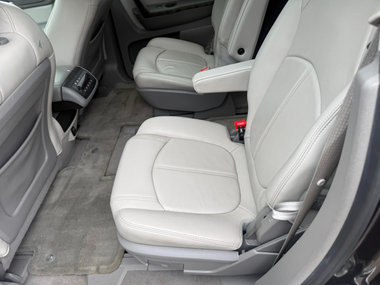 GMC Acadia AWD 4dr SLT w/SLT-1 2015