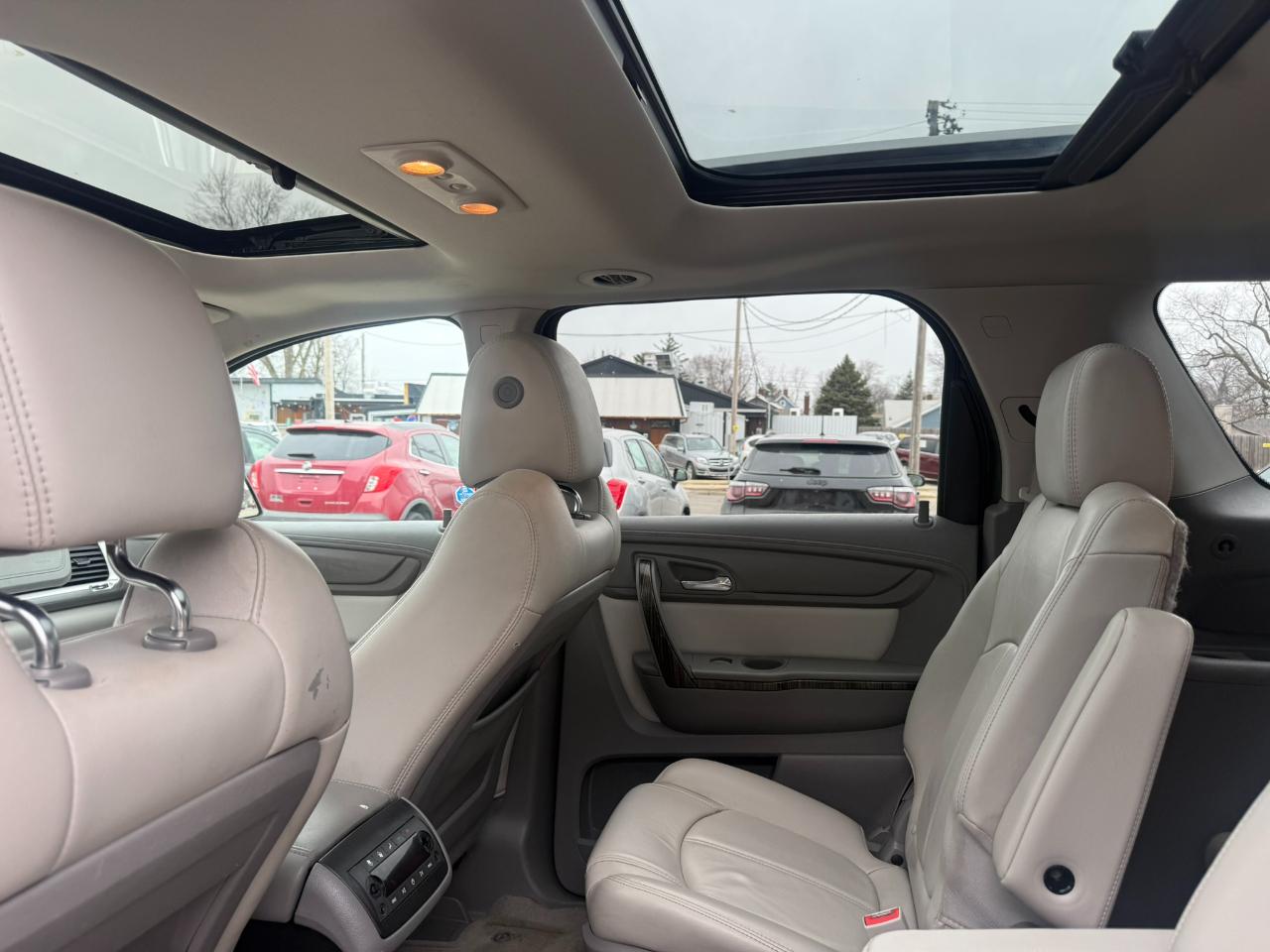 GMC Acadia AWD 4dr SLT w/SLT-1 2015