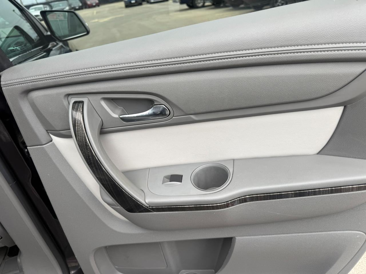 GMC Acadia AWD 4dr SLT w/SLT-1 2015