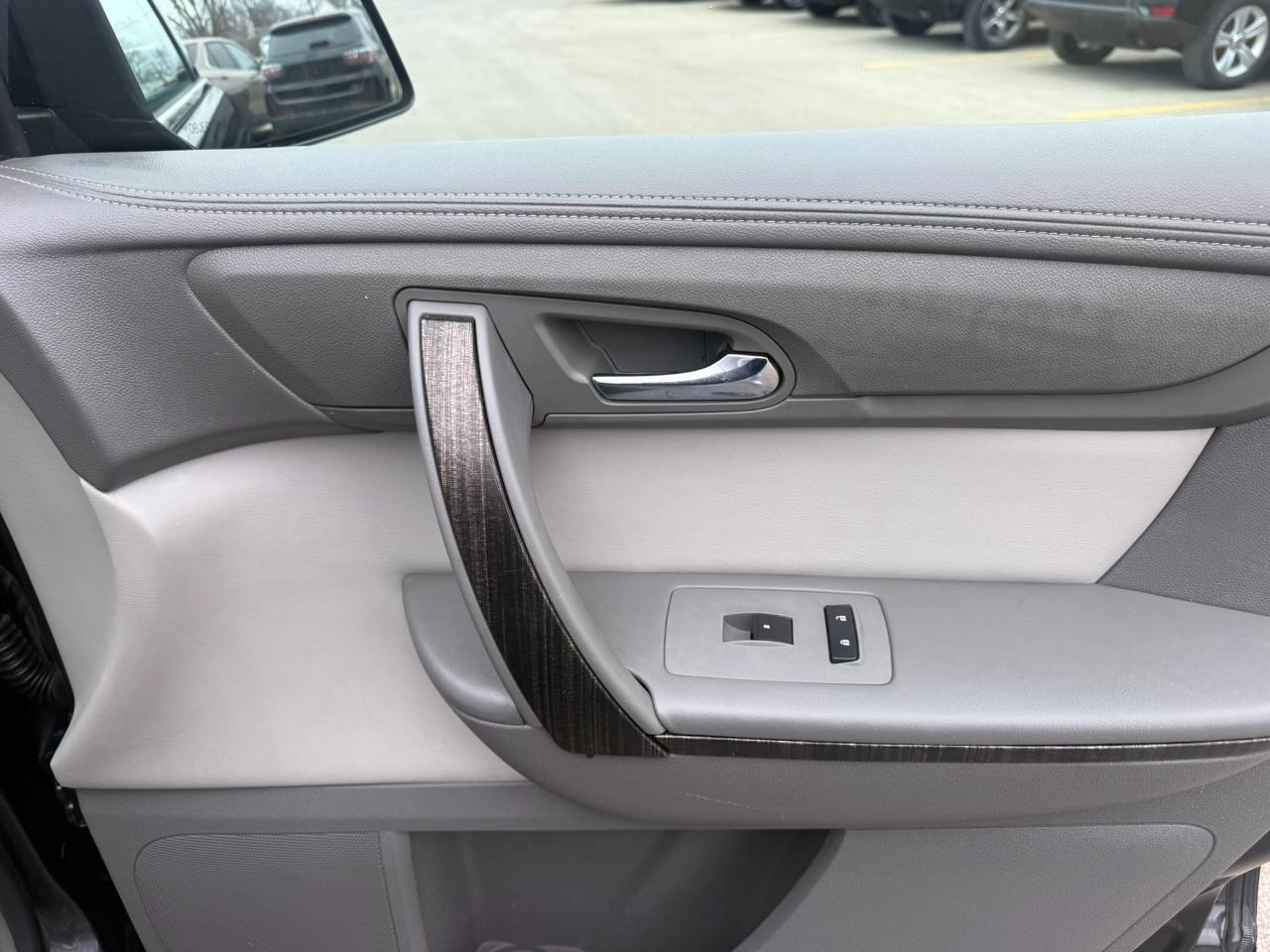 GMC Acadia AWD 4dr SLT w/SLT-1 2015