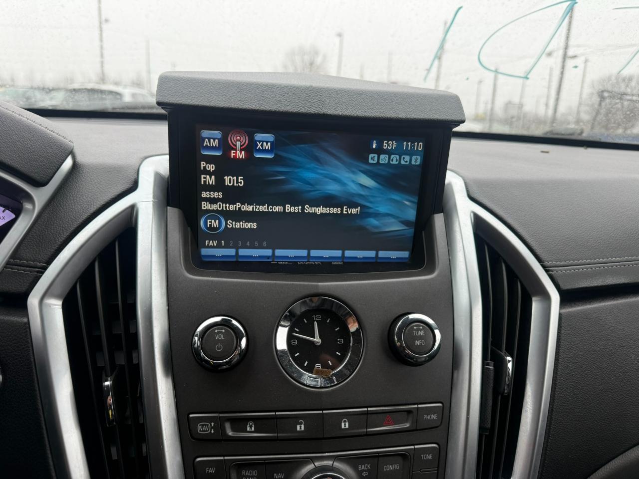 Cadillac SRX AWD 4dr Premium Collection 2011