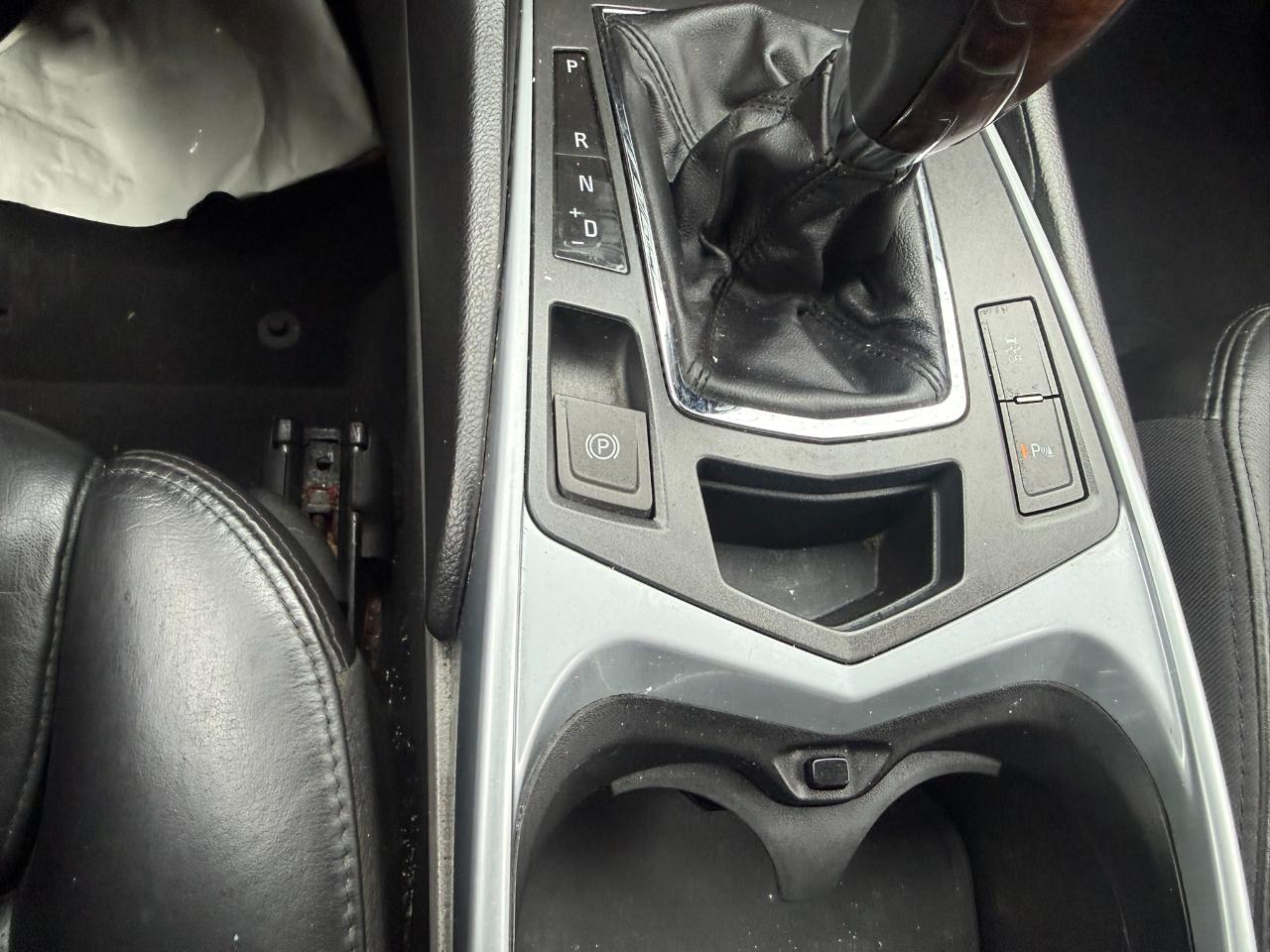 Cadillac SRX AWD 4dr Premium Collection 2011