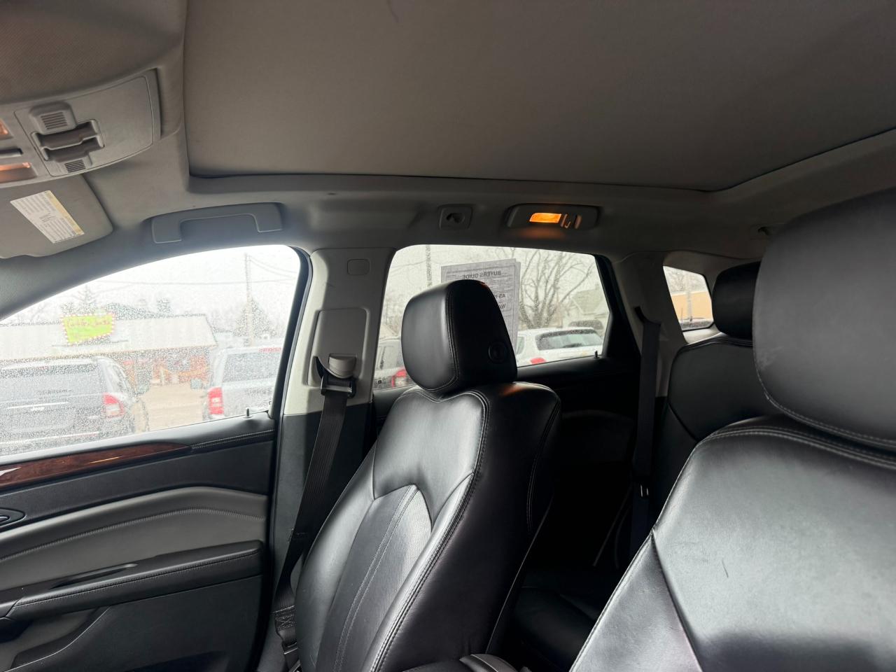 Cadillac SRX AWD 4dr Premium Collection 2011